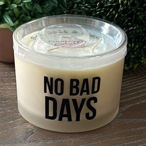 NEW! Soy 3 Wick No Bad Days Motivational Glass Candle Sea Salt & Sage